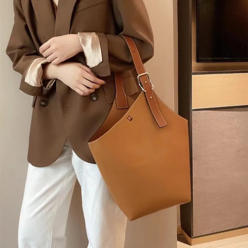Simple Elegant Bucket Bag Women Fashion Large Capacity Shoulder Bags Soft All-match Cowhide Tote Handbags Commuter Luxury Bolsos