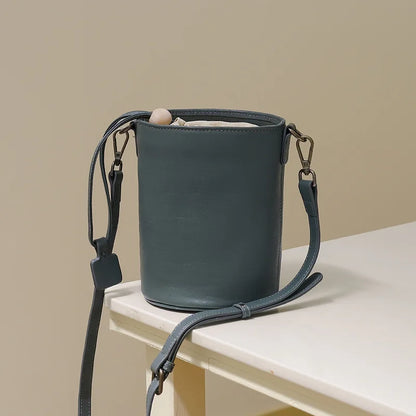 Simple Fashion Crossbody Bag Woman 2024 New Minority Designer Genuine Leather Handbags Casual Commuter All-match Purses Bolsas