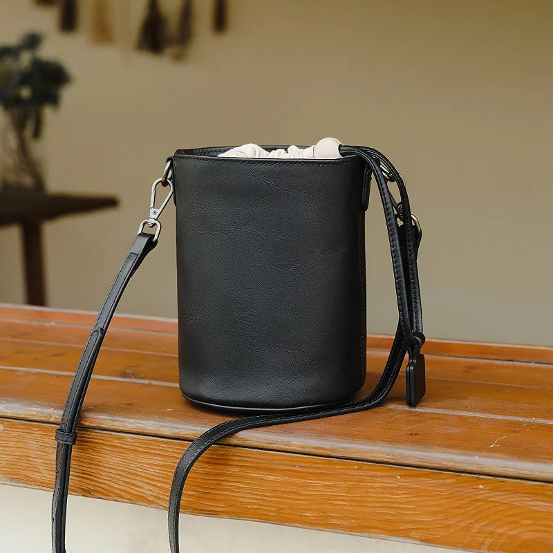 Simple Fashion Crossbody Bag Woman 2024 New Minority Designer Genuine Leather Handbags Casual Commuter All-match Purses Bolsas