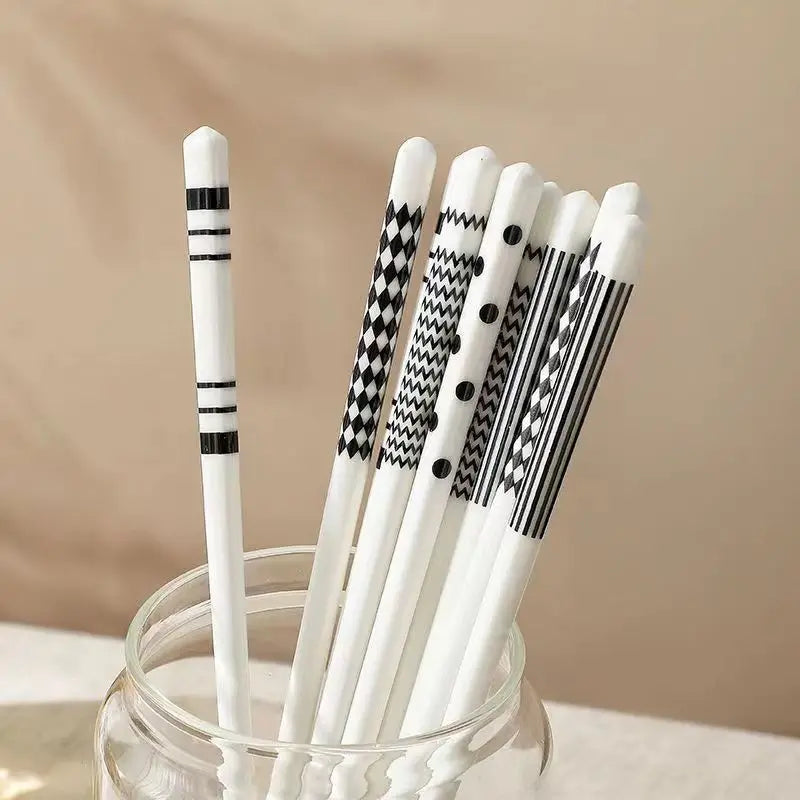 Simple Japanese-style Ceramic Chopsticks Anti-slip Mildew-proof Antibacterial Heat-resistant Bone Porcelain Chopsticks