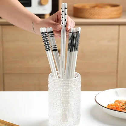 Simple Japanese-style Ceramic Chopsticks Anti-slip Mildew-proof Antibacterial Heat-resistant Bone Porcelain Chopsticks