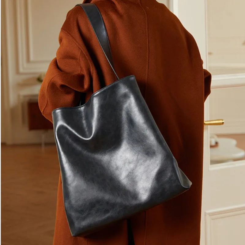 Simple Large Capacity Commuter Bucket Bag High Quality Luxury Genuine Leather Tote Handbags Female Solid Color All-match Bolsos