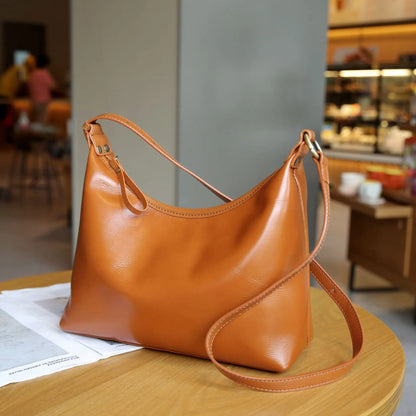 Small and versatile women's bag, single shoulder crossbody bag, minimalist women's bag, zippered shell bag