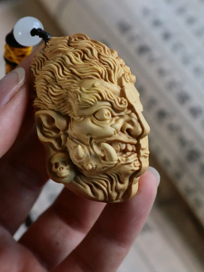 Small leaf boxwood carving craft Wenplay hand  piece solid wood plate  play pendant gift wooden Buddha  between a thought