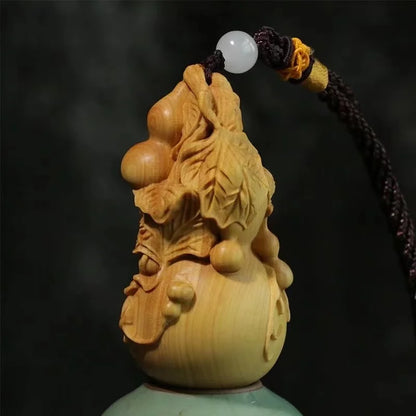Small leaf boxwood carving handlebars, gourd carving crafts, solid wood toys, ornaments, hanging gourds Pendant play with