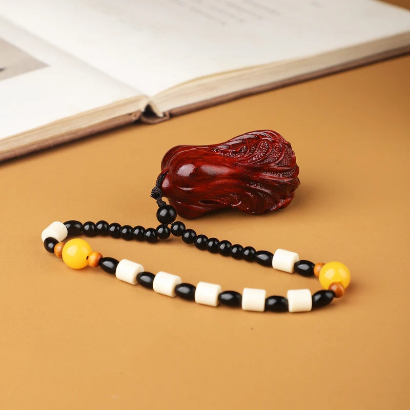 Small leaf red sandalwood handlebars, wooden carving handicrafts, small ornaments, solid wood carvings, mahogany handlebars,