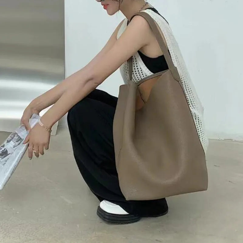 Soft Cowhdie Minimalism Women Bucket Bag Elegant French Style Lady Large Tote Bag Luxury Thick Real Leather Bag 2023