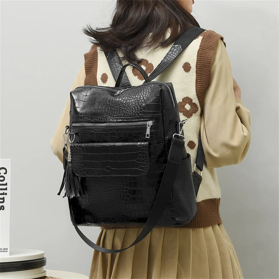 Solid Backpack Large Capacity Shoulder Bags Luxury Designer Travel Bag Soft Leather Large Capacity School Bags for Teenage Girls