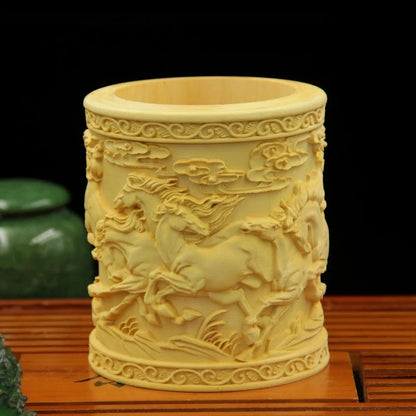 Solid wood carved pencil holder, boxwood arts and crafts decoration, home furnishings, gift, artwork made