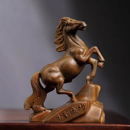 Solid wood wood statue horse to success Green sandalwood zodiac horse office home decoration wood sculpture decoration