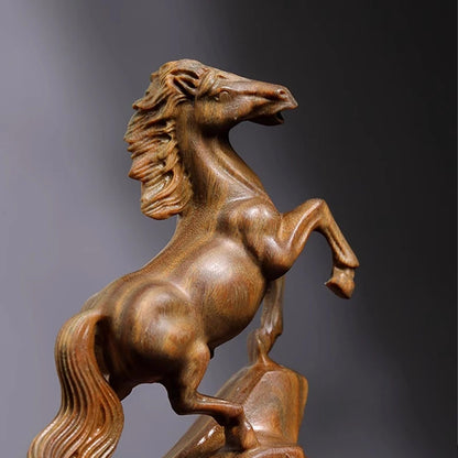 Solid wood wood statue horse to success Green sandalwood zodiac horse office home decoration wood sculpture decoration