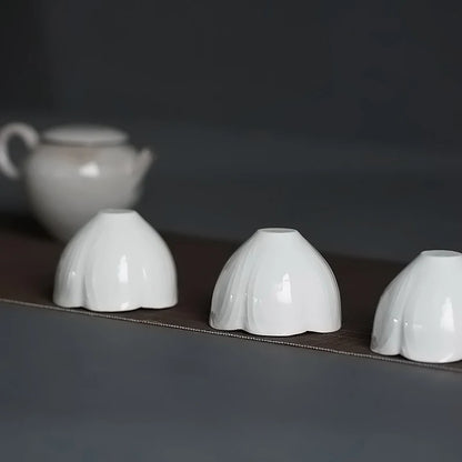Spray at the beginning of the jingdezhen hand-carved cup sweet white glaze flower petals ling thin sample tea cup