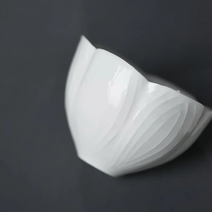 Spray at the beginning of the jingdezhen hand-carved cup sweet white glaze flower petals ling thin sample tea cup