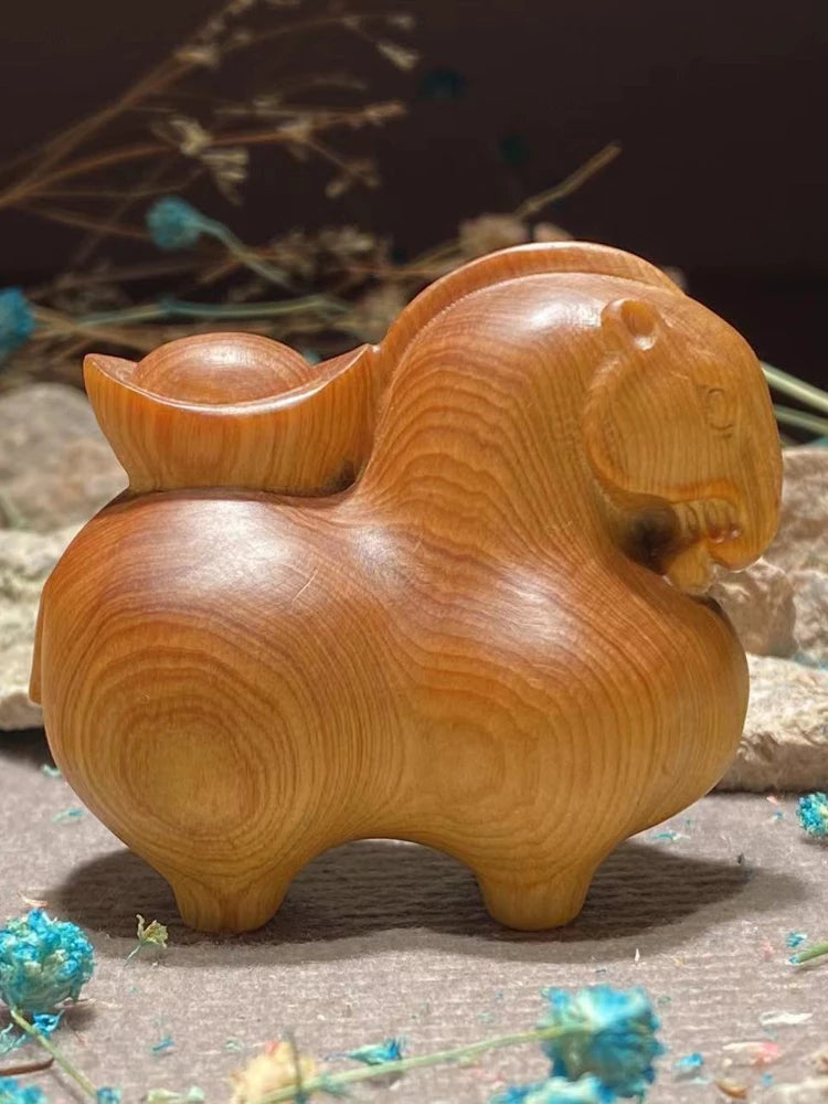 Tang Matthew Cliff Cypress Aging Wood Material Red Oil Black Oil High Oil Tight Hand Handle Pieces Zodiac Wood Carving Ornaments