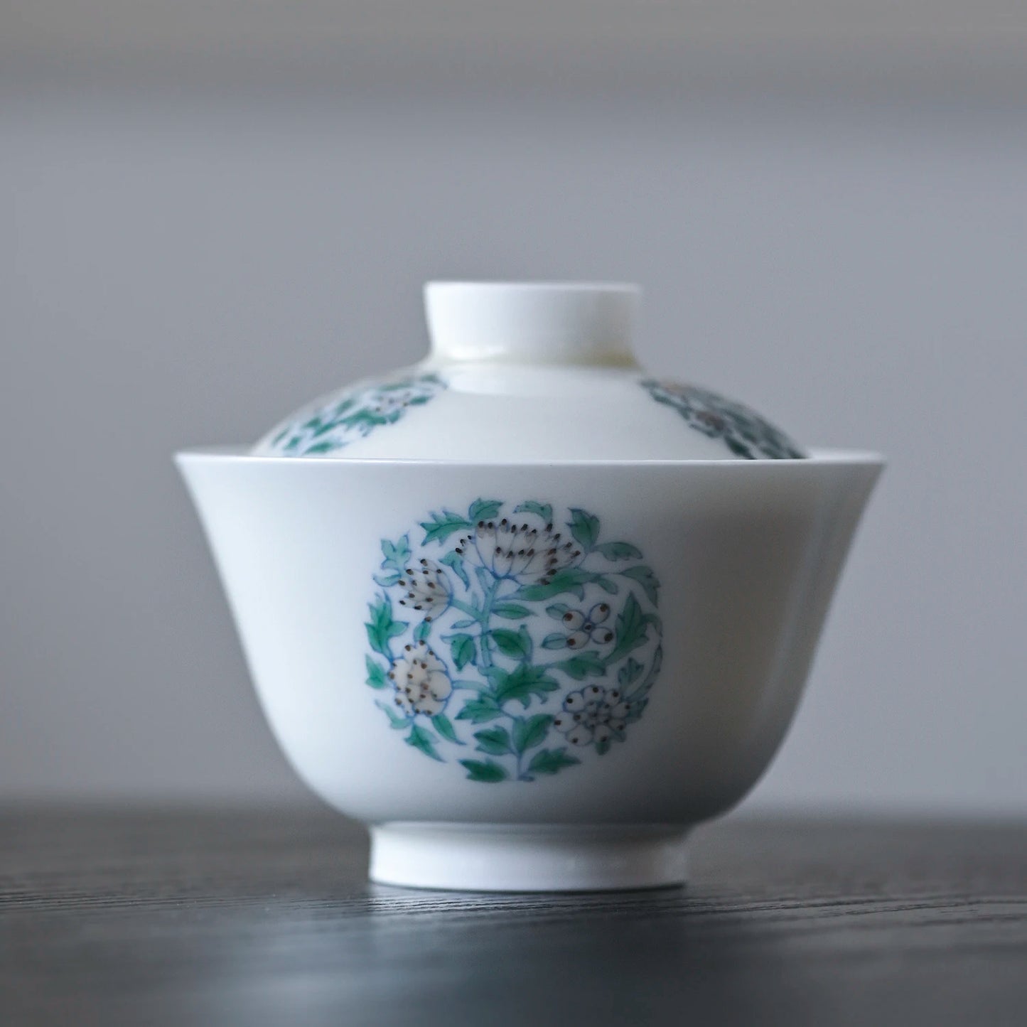 Tao she Jingdezhen pastel hand painted white porcelain cover bowl small fresh Kung Fu tea brewing bowl Kung Fu Tea Set