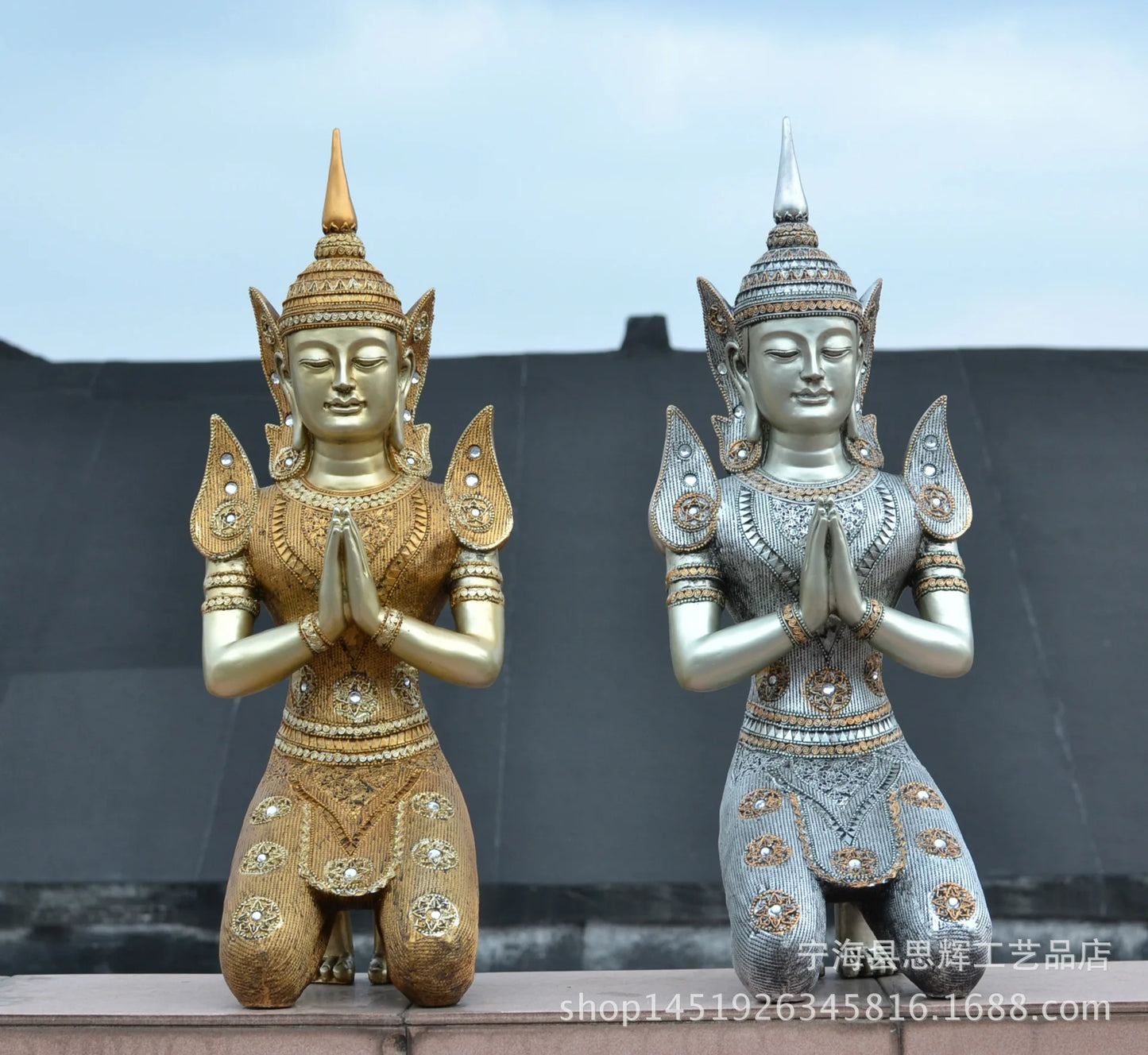 Thailand kneeling handmaid ornaments carved etiquette welcome home decoration crafts porch decoration opening wedding gifts