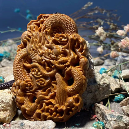 The Dragon Walks The World Cliff Cypress Wood Aging Material Red Oil Black Oil High-density Handle Piece Wood Carving  Ornaments