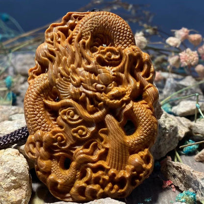 The Dragon Walks The World Cliff Cypress Wood Aging Material Red Oil Black Oil High-density Handle Piece Wood Carving  Ornaments