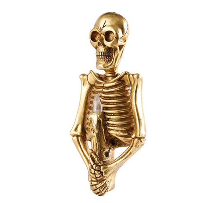 The new wall-mounted skeleton statue Flame lamp European  style resin sculpture Creative Horror Home Bar Craft Statue  Red light