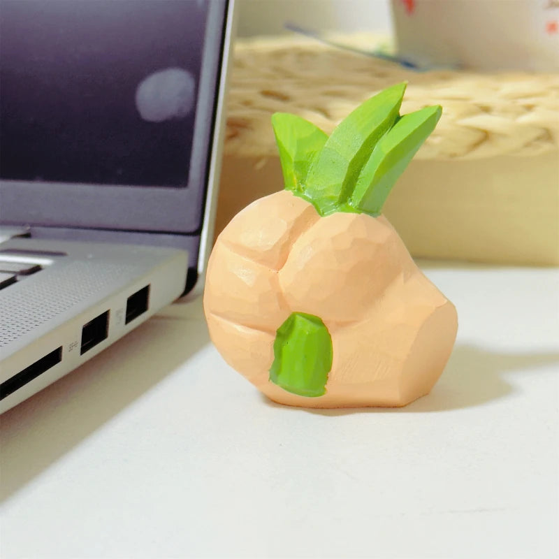 This hand holds grass creativity, grass wood carving, decompression, office gifts, niche tabletop decorations play with