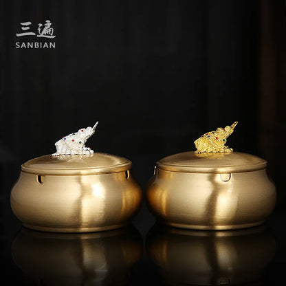 Three Times European-Style Copper Ashtray Creative Home Living Room with Lid Prevent Fly Ash Office Kung Fu Tea Set Decoration