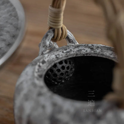 Three Times|Japanese-Style Pink Hand-Made Rattan Loop-Handled Teapot Japanese Retro Kung Fu Tea Teaware Tea Brewing Pot Humani