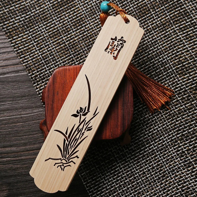 Thuja Wood 14cm Flower Hollow Out Bookmarks Classical Book Pendant Car Hanging Feng Shui Chinese Retro Style Home Decor