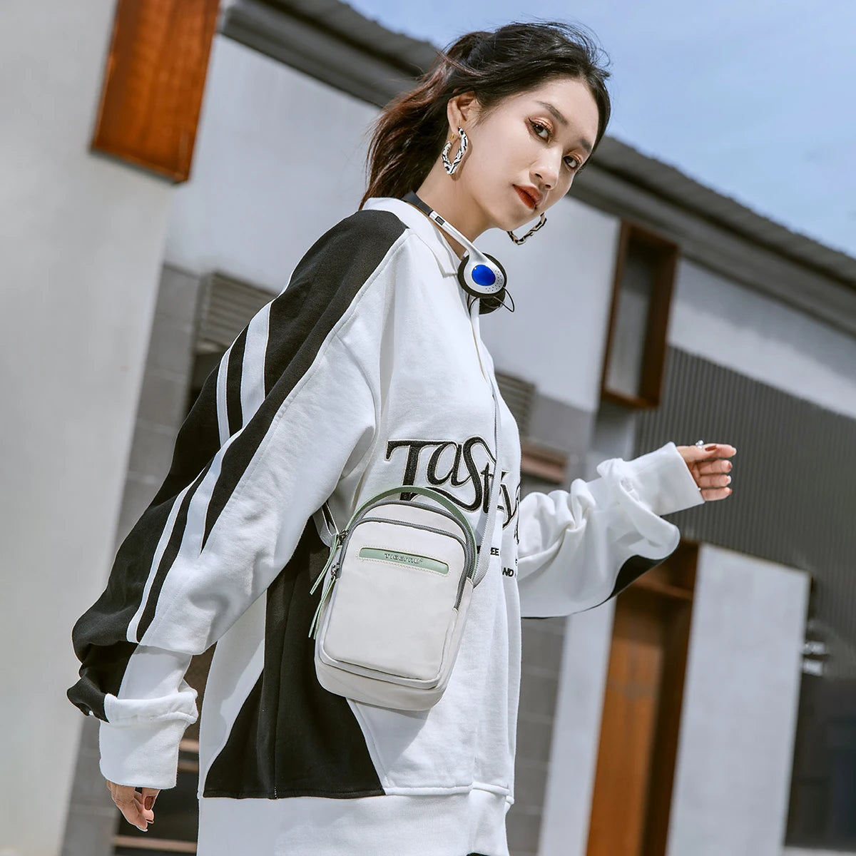 Tigernu Sling Bag For Women Fashion Mini Phone Bag Girls Casual Small Outdoor Zipper Crossbody Pouch Simple Shoulder Bag bolsas