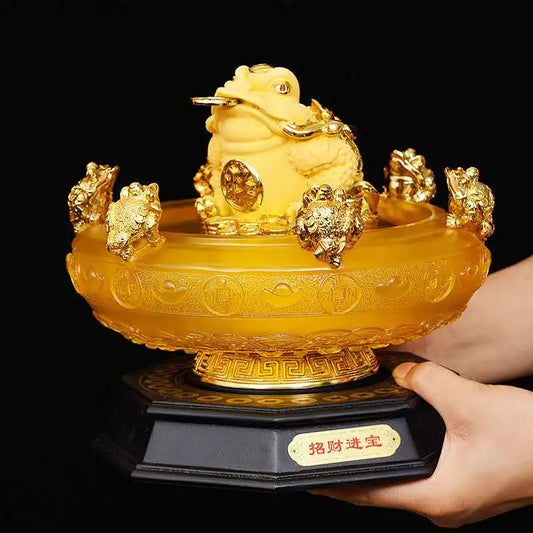 Toad glass piggy bank decorated with home decoration accessories statue of Chinese fengshui golden toad