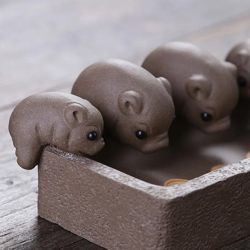 Traditional purple sand piggy tea pets, cute four pig sculptures, Chinese Kung Fu Tea Set  Accessories , Home Decoration Crafts