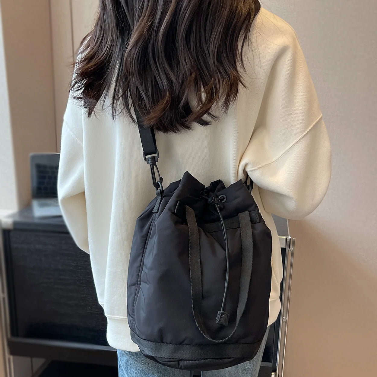 Trendy Female Casual Drawstring Crossbody Bags Cute Fashion Women Kawaii Shoulder Bag Ladies High Grade Travel Solid Color Daily