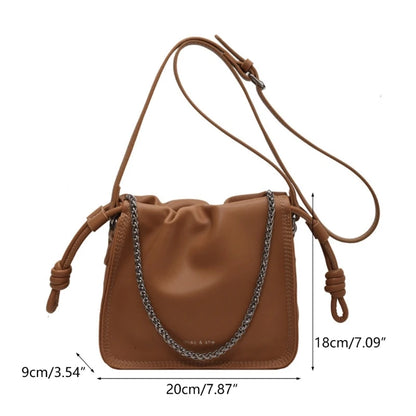 Trendy Unisex Shoulder Bag with Chain Decoration for Fashion forward Individuals