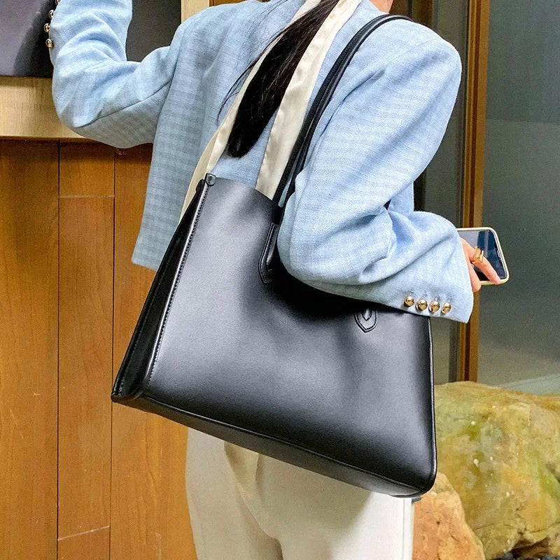 True cowhide large capacity, fashionable new high-end shoulder crossbody bag, women's handbag