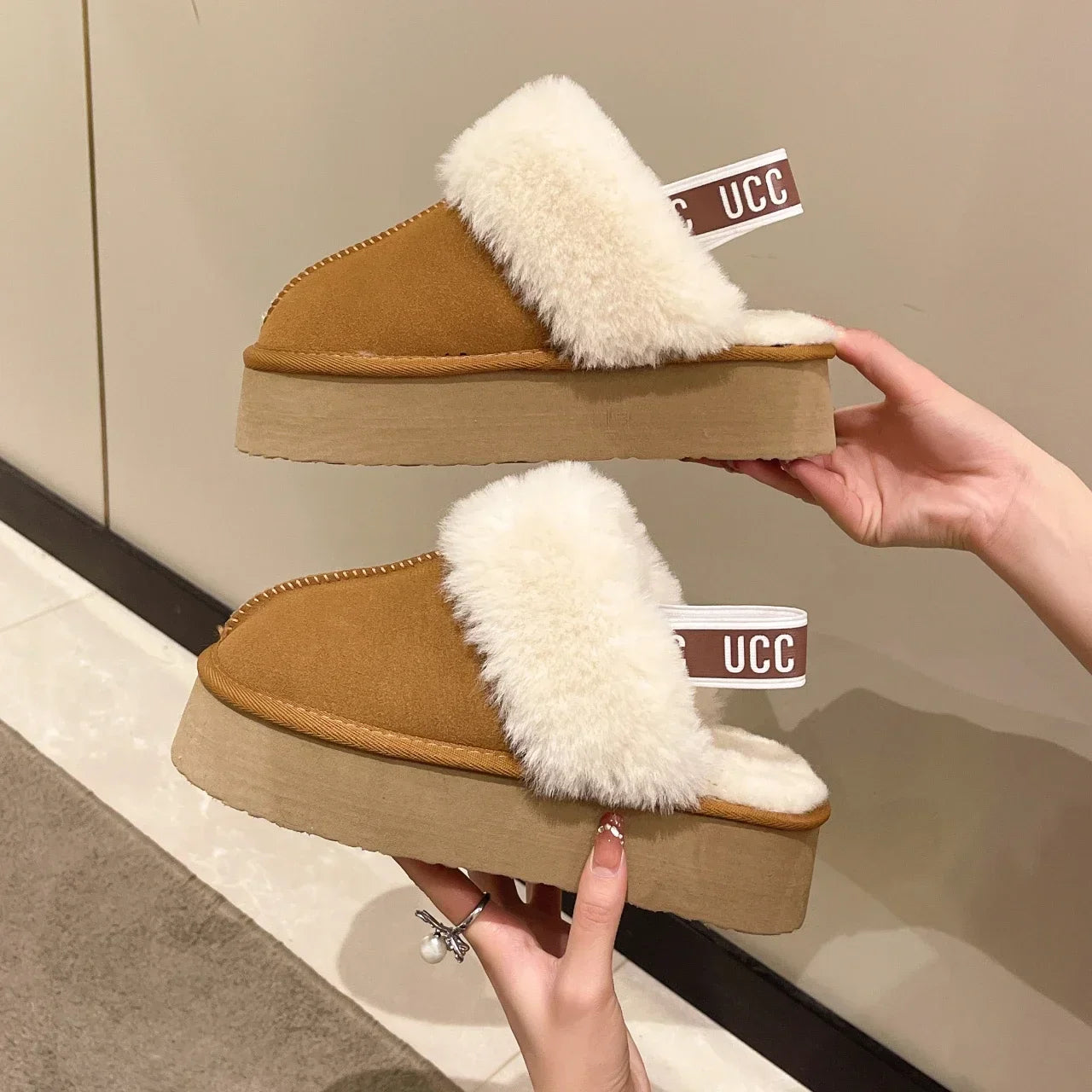 Uggs 2023 New Leather Women Fashion Winter Indoor Solid Color Suede Fur Slippers Ladies Home Platform Warm Slip-on Women’s Shoes