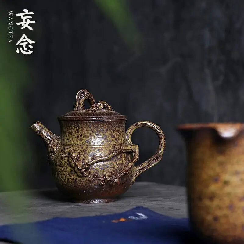 Unbound  Firewood Wheel-throwing Pottery Clay Pitcher Smoldering Process