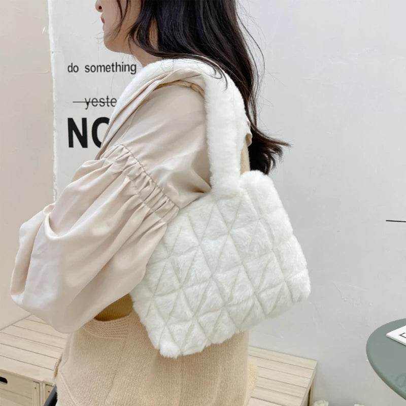 Underarm Bag Ladies Fluffy Shoulder Bag Women Lattice Pattern Purse Tote Bags for Autumn and Winter Top-handle Han