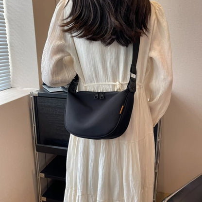 Unique Dumpling Bag Design Bag Fashionable & Shoulder Crossbody Bag Underarm Bag Lightweight for Books Phones Key