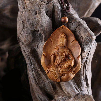 Unisex Wooden Guanyin Statue Pendant Wooden Buddha Pendant Bodhisattva Necklace Delicate Jewelry Gift Wooden Accessories