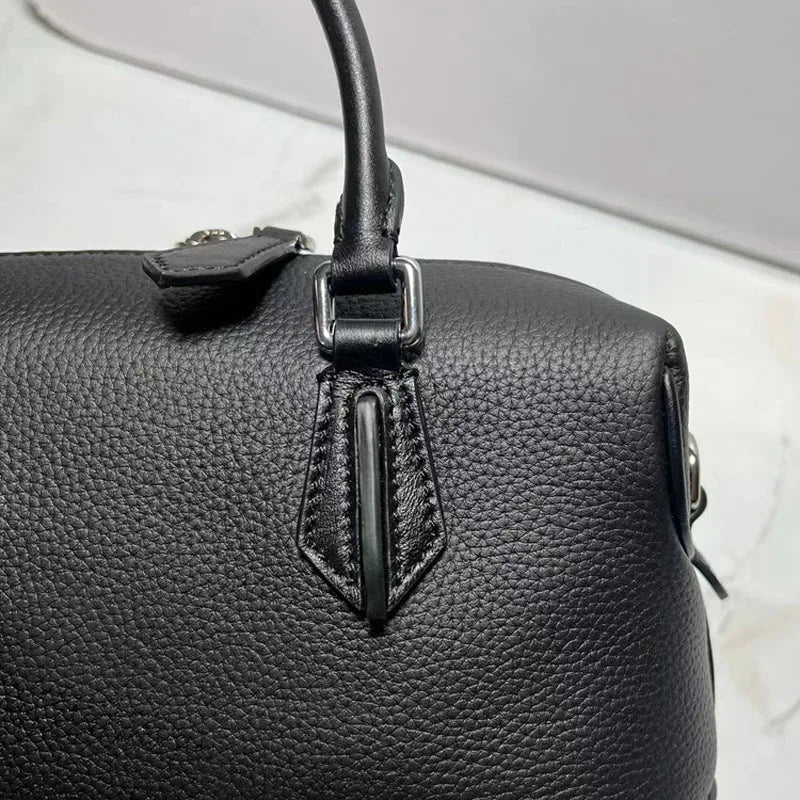 Vintage Classic All-match Black Handbags Large Capacity Commuter Portable One Shoulder Crossbody Bags All-match Versatile Purse