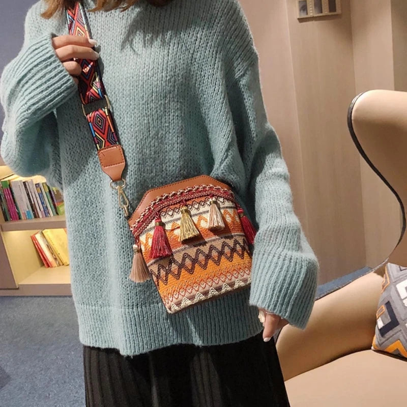 Vintage Ethnic Shoulder Bag Embroidery Boho Hippie Tassel Tote Messenger Beach Crossbody Women Girls Purse Phone Wallet Pouch