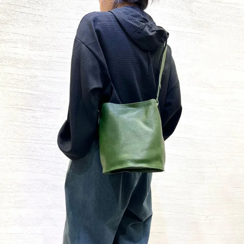 Vintage Genuine Leather Large Capacity Shoulder Bags Versatile Crossbody Portable Bucket Bag Solid Luxury Handbags Female Bolsas