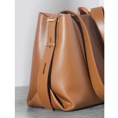 Vintage Leather Crossbody Bag with Large Capacity and Delicate Design for Women luxury handbags  luxury designer handbag