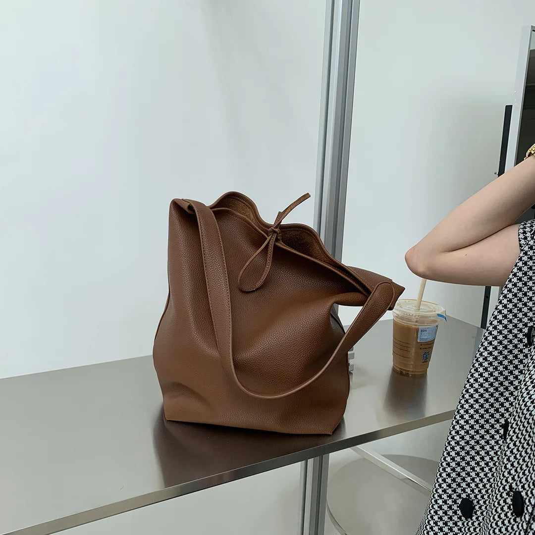Vintage Simple Casual Shoulder Bags Large Capacity Fashion PU Leather Trendy Bucket Bag All-match Commuter Handbags Bolsas
