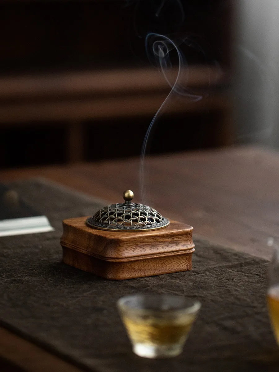 Walnut Sandalwood Incense Burner Wooden Box Incense Burner with Carved Brass Cover Zen Meditation Room Decoration
