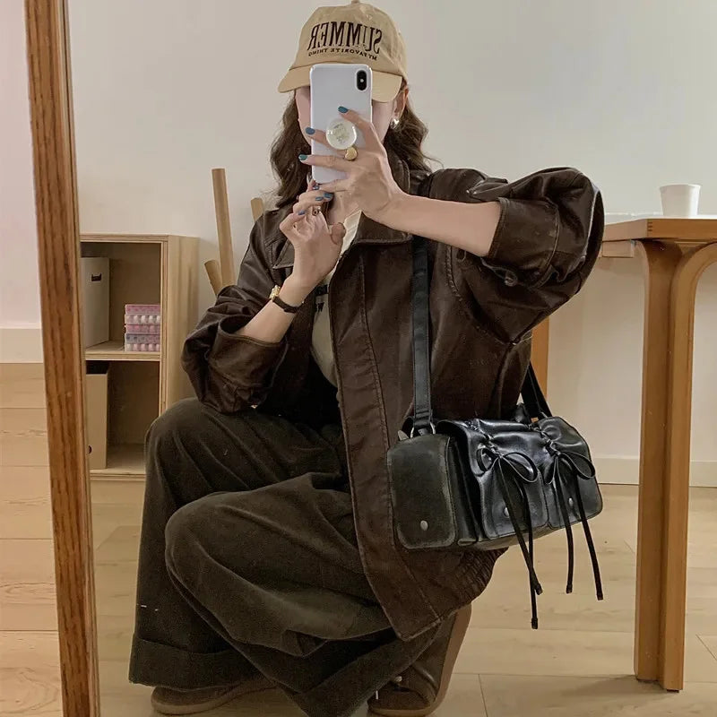 Wasteland Style Dark Versatile Pleated Drawstring Handbag 2024 Autumn and Winter New Single Shoulder Crossbody Women's Bag
