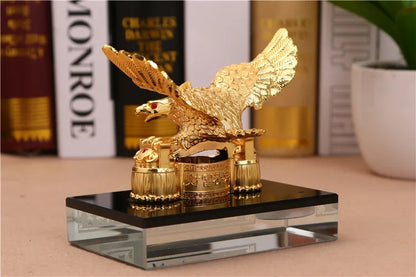 Wholesale HOME CAR Decorative statue Good luck golden Auspicious Eagle Recruit wealth bring wealth money FENG SHUI statue