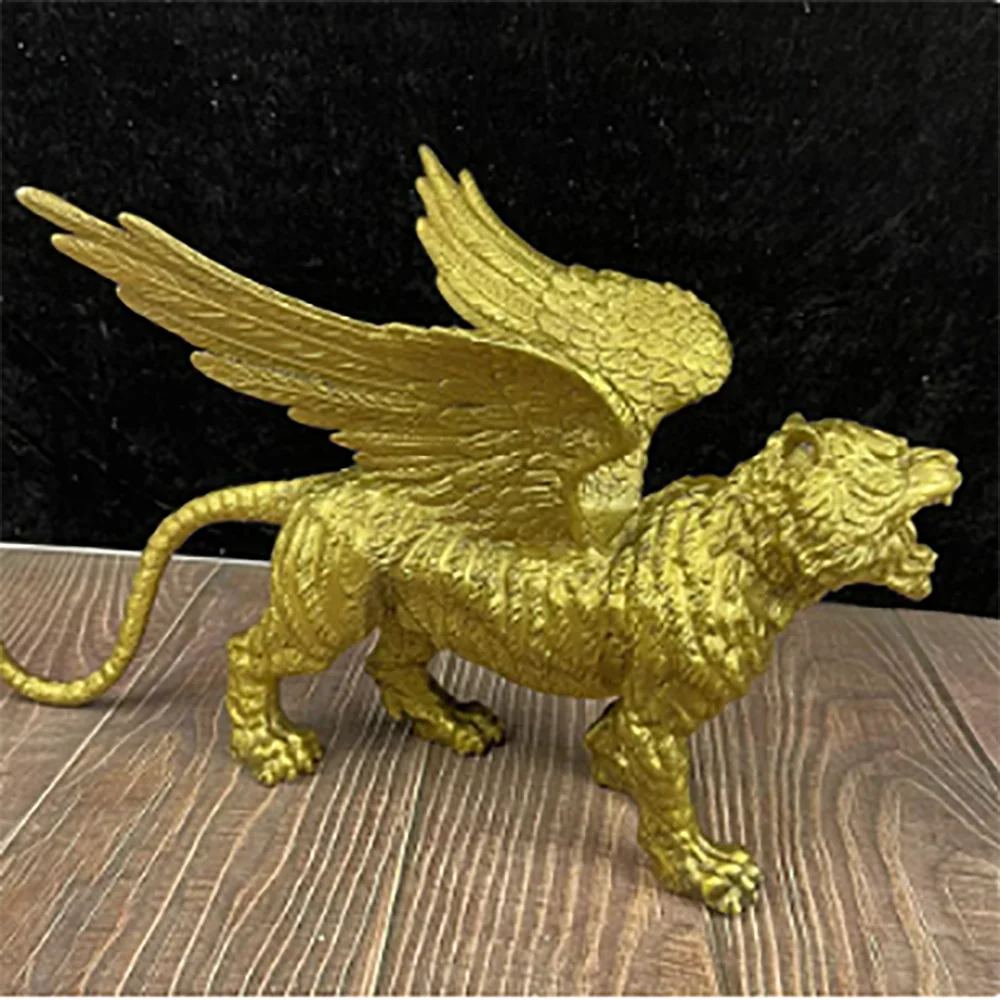 Wholesale brass tiger decorations, year of the tiger mascots, gifts, home office crafts decorations