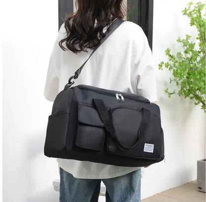 Wholesale fashion new sports and fitness bags, leisure bags, large capacity outdoor business travel bags, storage bags