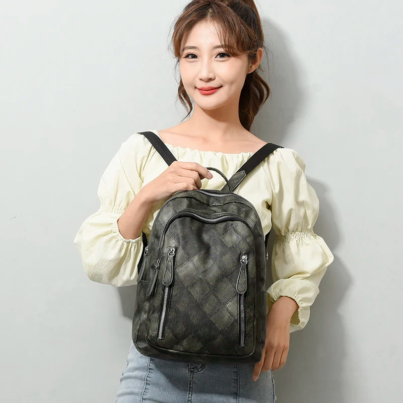 With High Quality Splashproof PU Fabric Mochilas Fashion Women's Travel Kapsack Retro Diamond Pattern Printed Design Backpacks