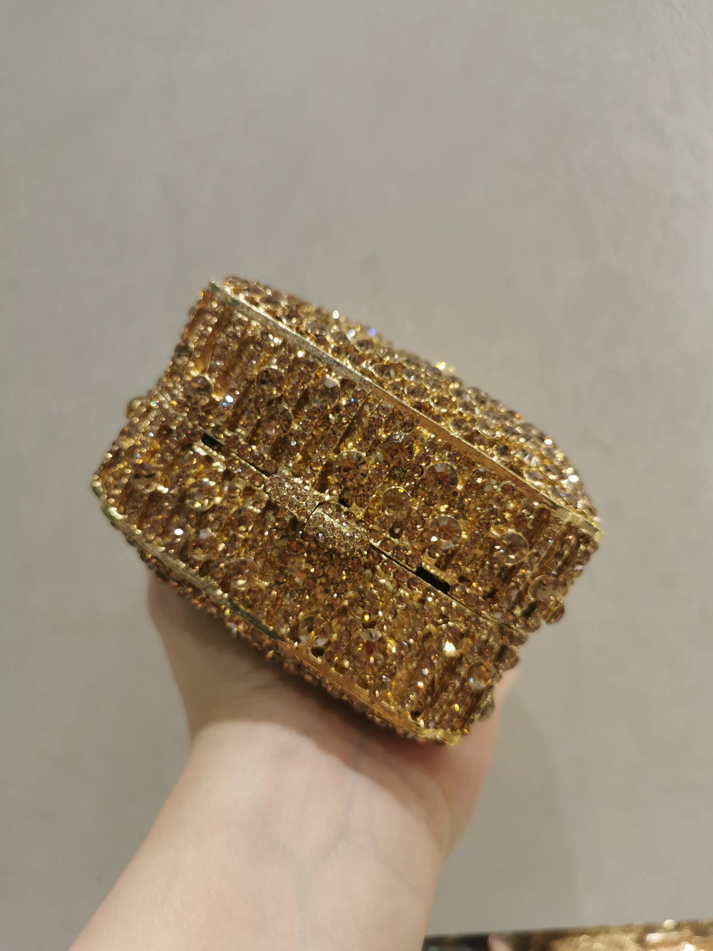 Woman Gold Green Hollow Out Diamond Party Handbag Mini Shape Metal Crystal Evening Purse Wedding Bridal Dinner Birthday Prom Bag